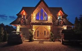Lux Houses w DOMKU tylko DWA APARTAMENTYz jacuzzi zewnętrznym